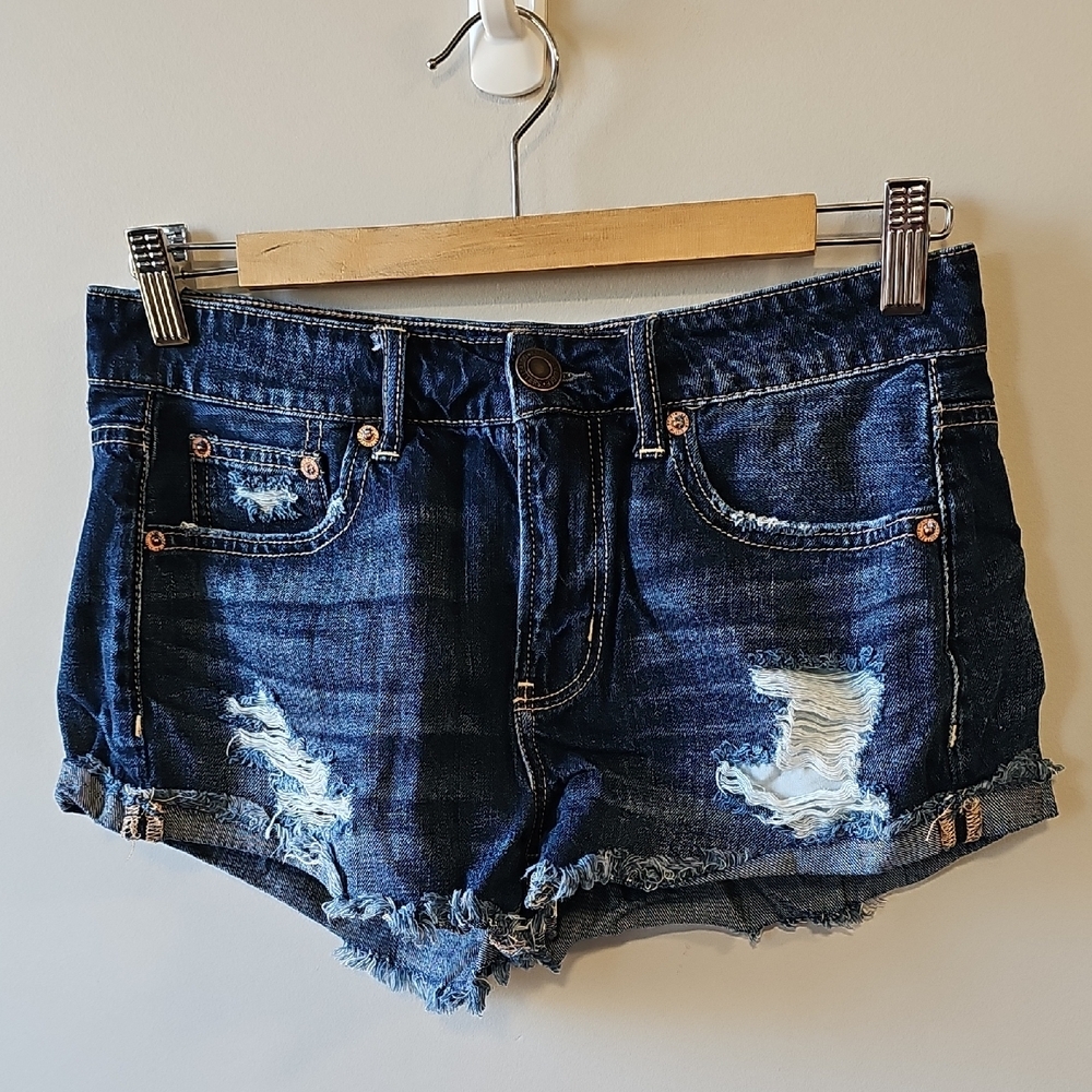 American Eagle Outfitters Size 2 Dark Blue Distressed Sytle Tomgirl Jean Shorts